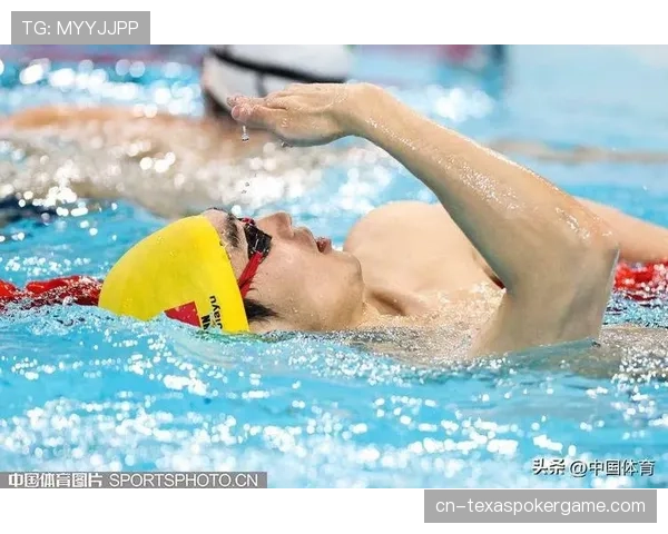 巴黎奥运会举重测试赛在拉德芳斯体育馆举行，场馆设施获好评
